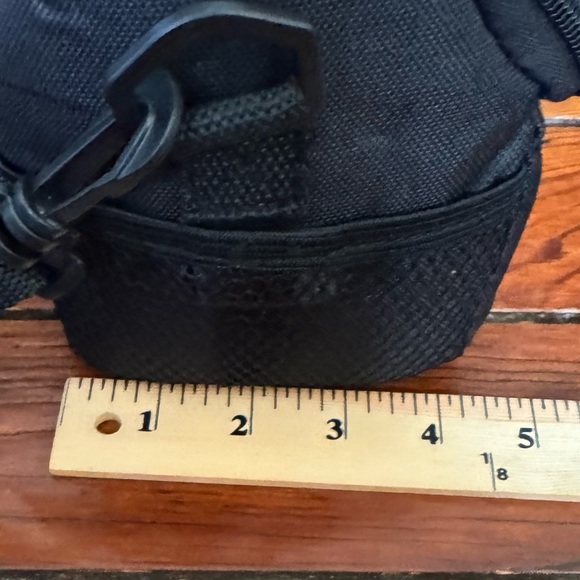 Digpro Compact Fit Design Deluxe Gadget Bag for Cameras/Camcorders Black - Picture 11 of 11